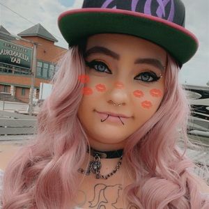 Meet your Posher, Meghan